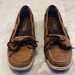 Sperry Top side